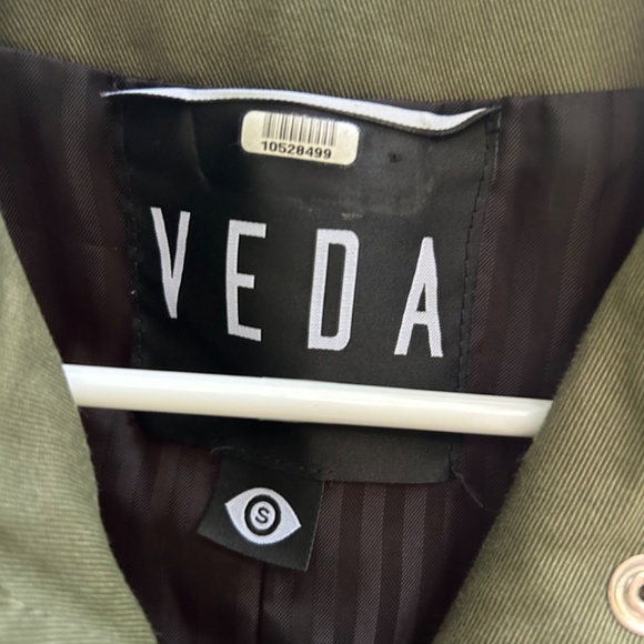 Veda Olive Green and Black ligjtweight Jacket Size S - Picture 3 of 3